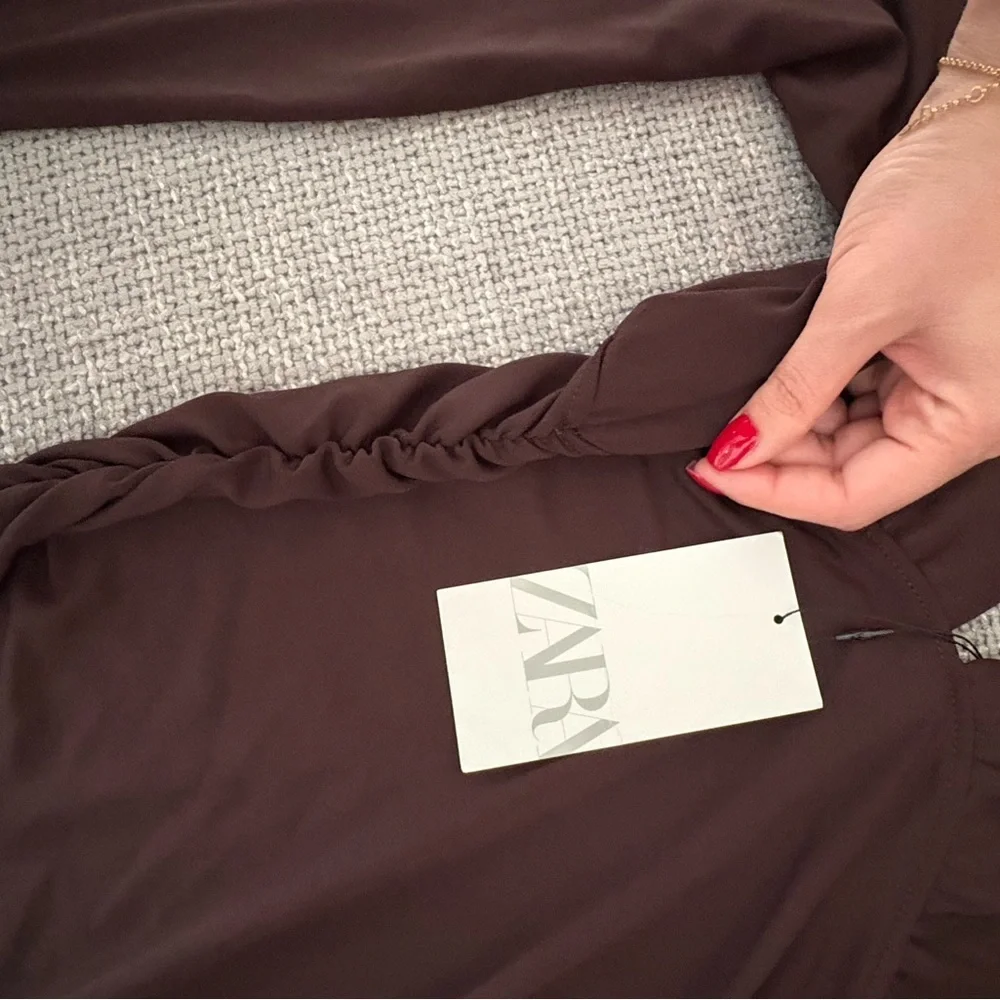 BNWT Zara Chocolate Long Dress with Shoulder Pads – Size M - Picture 16 of 16